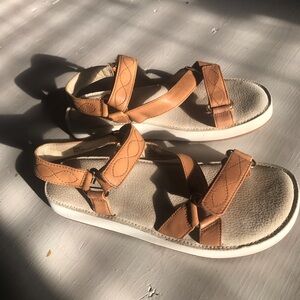 Tan Leather Strap Sandals - Casual Adjustable Sport Sandal